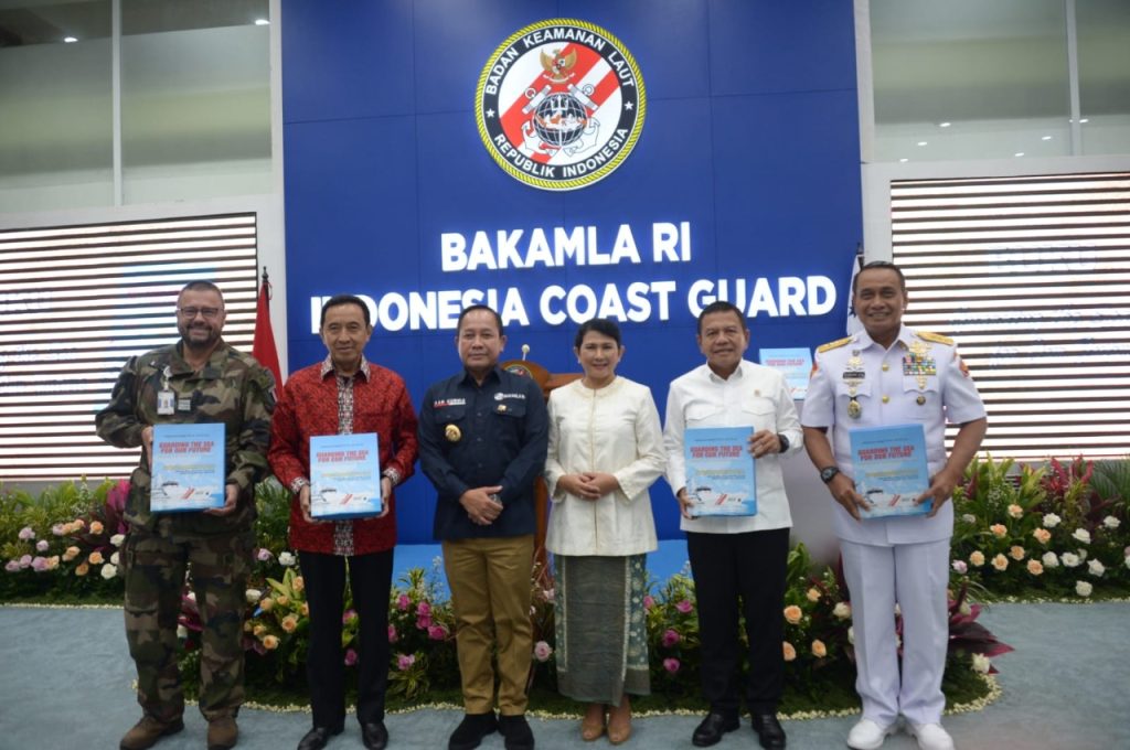 HUT ke-17 Bakamla RI: Wamenhan M. Herindra Dukung Penguatan Pengawasan Laut dan Sinergi ASEAN HUT ke-17 Bakamla RI: Wamenhan M. Herindra Dukung Penguatan Pengawasan Laut dan Sinergi ASEAN