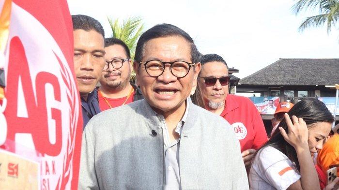 Pramono-Anung-saat-memberikan-sambutan-dalam-acara-Syukuran-Kemenangan-Mas-Pram-Bang-Doel