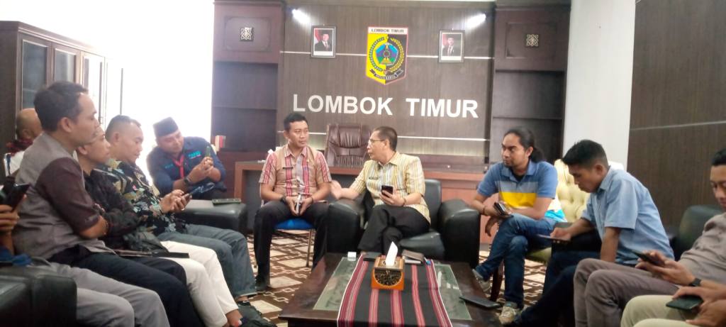 Pemkab Lombok Timur Luncurkan Perdana Bantuan Sembako di Kelurahan Selong