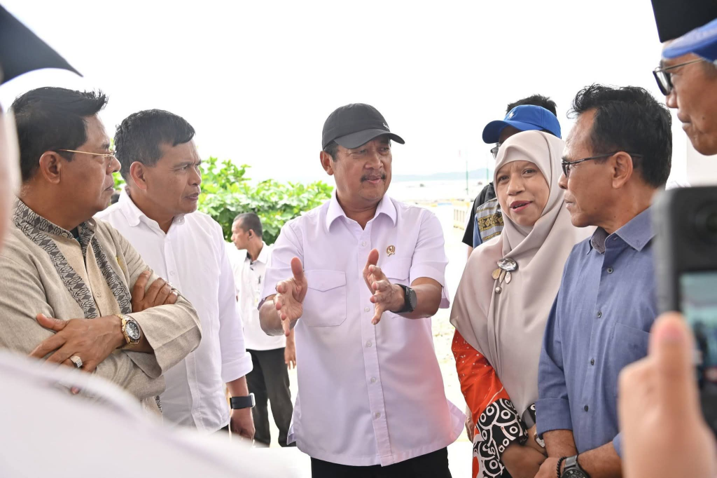 Menteri KKP Sidak KNMP Lombok Timur: Trenggono Perintahkan Perbaikan Total, Proyek Tak Boleh Asal Jadi Berita terbaru Mitra Satu News