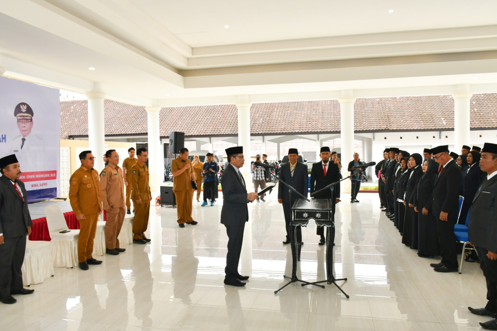 143 Kepala Sekolah Resmi Dilantik, Bupati Lotim Tekankan Transparansi dan Terobosan Pendidikan Berita terbaru Mitra Satu News