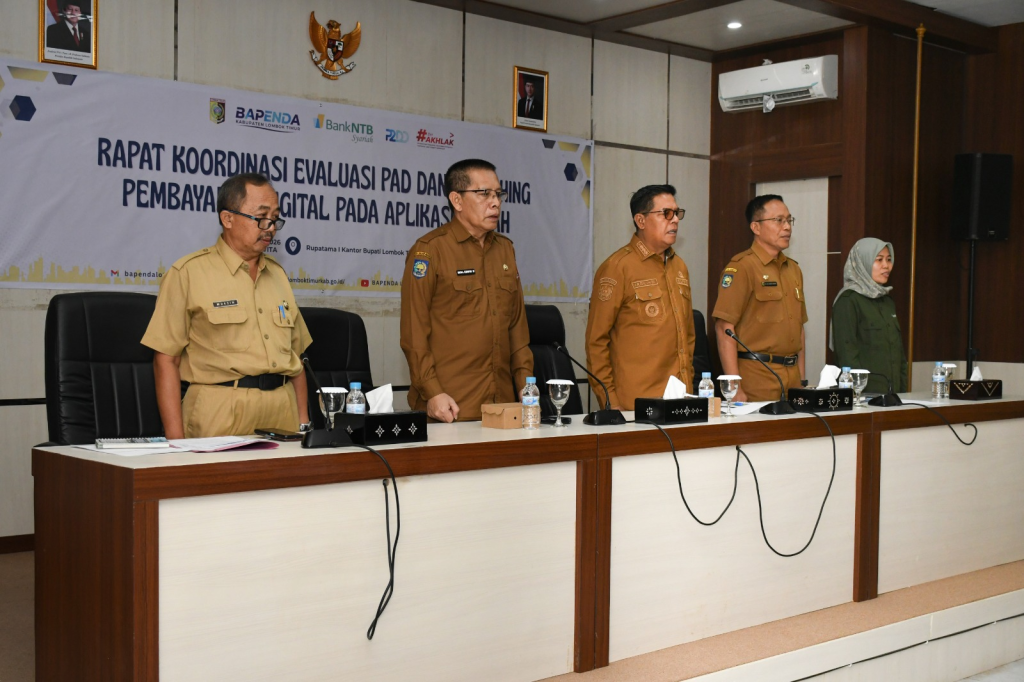 Transformasi Digital Pajak Daerah Dimulai, Lombok Timur Wajibkan Transaksi Non-Tunai Lewat SIPDAH Transformasi Digital Pajak Daerah Dimulai, Lombok Timur Wajibkan Transaksi Non-Tunai Lewat SIPDAH