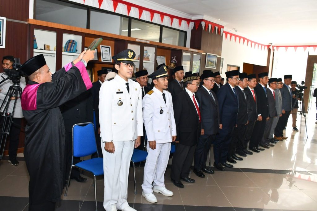 Rotasi Pejabat di Lombok Timur, Bupati Haerul Warisin Tekankan Kinerja dan Pelayanan Publik