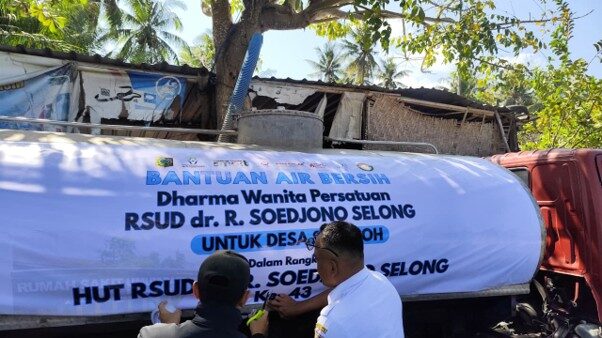 HUT ke-43 RSUD dr. R. Soedjono Selong Diwarnai Aksi Sosial, Bantuan Air Bersih Disalurkan untuk Warga Terdampak Kemarau