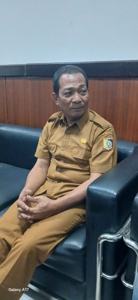 Kesra Lotim Pastikan Bansos Berbasis Kebutuhan, Penyaluran Bantuan Semen Rumah Ibadah Hampir Tuntas