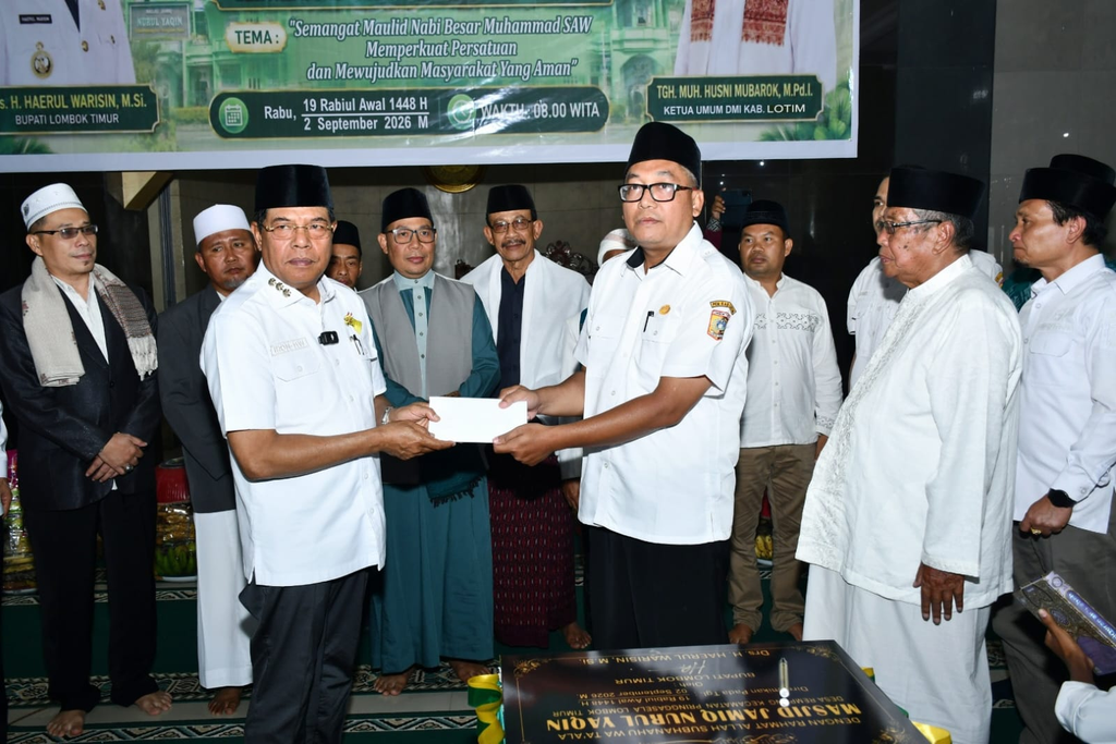Bupati Lotim Soroti Budaya Lokal hingga Infrastruktur Saat Hadiri Maulid di Rempung-Sambelia