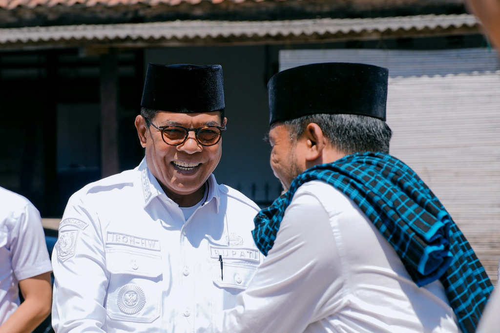Haul Ke-24 TGH Lalu Muhammad Rais Mustafa Halba, Bupati Lotim Bawa Kabar Pembangunan Jalan Sakra-Pengonong