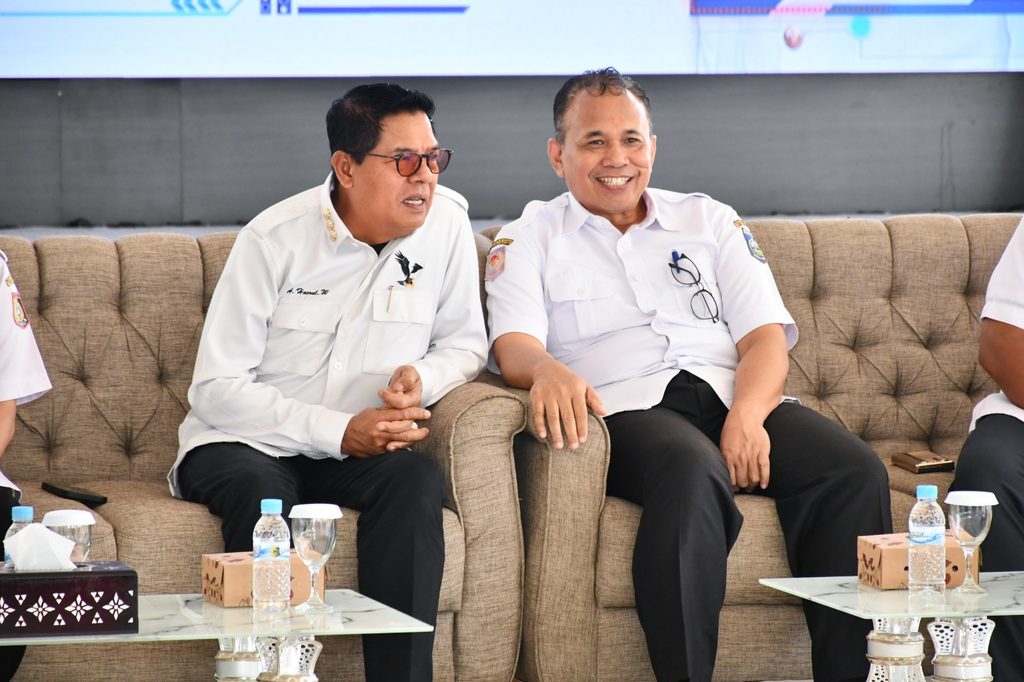 Cyber Security Seminar 2026, Bupati Lotim Ajak Mahasiswa Perkuat Literasi dan Ketahanan Digital Cyber Security Seminar 2026, Bupati Lotim Ajak Mahasiswa Perkuat Literasi dan Ketahanan Digital