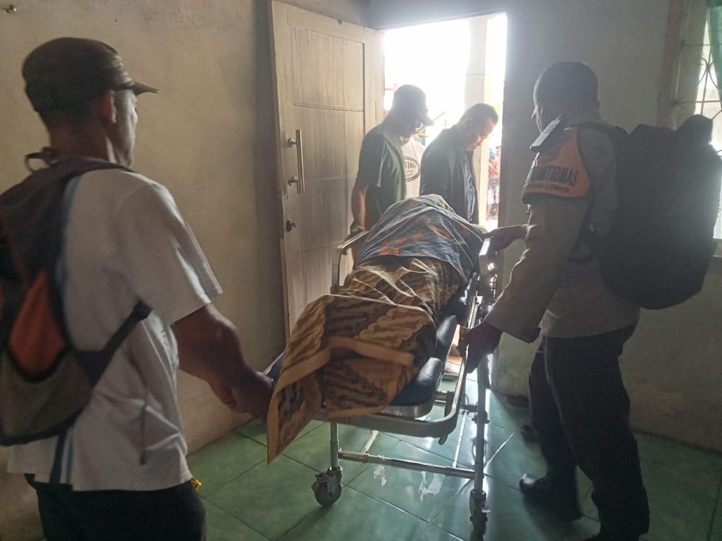 Sempat Mengeluh Sakit Kepala, Pria 55 Tahun Ditemukan Meninggal di Kamar Kos Lombok Timur Sempat Mengeluh Sakit Kepala, Pria 55 Tahun Ditemukan Meninggal di Kamar Kos Lombok Timur