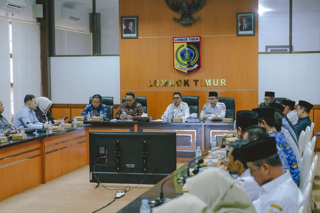 Pelajari Strategi Pendidikan Lombok Timur, Pemkab Pati Soroti Revitalisasi Sekolah dan Peningkatan Prestasi Siswa Pelajari Strategi Pendidikan Lombok Timur, Pemkab Pati Soroti Revitalisasi Sekolah dan Peningkatan Prestasi Siswa